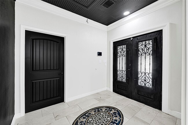 property at 509 Joan Of Arc Dr