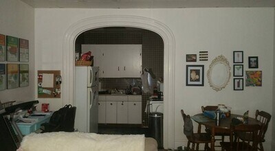 186 Center St, Unit 3 in Old Town, ME - Building Photo - Building Photo