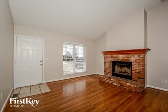 641 Autumn Oaks Dr in St. Peters, MO - Foto de edificio - Building Photo