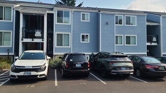 47 Eagle Crest Dr, Unit 29 in Lake Oswego, OR - Building Photo