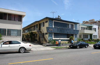 824 S Harvard Blvd in Los Angeles, CA - Building Photo - Building Photo