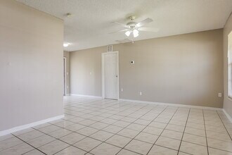 1983 SE Floresta Dr in Port St. Lucie, FL - Building Photo - Building Photo