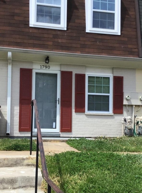 1790 Dutch Village Dr, Unit 1790 in Hyattsville, MD - Foto de edificio - Building Photo