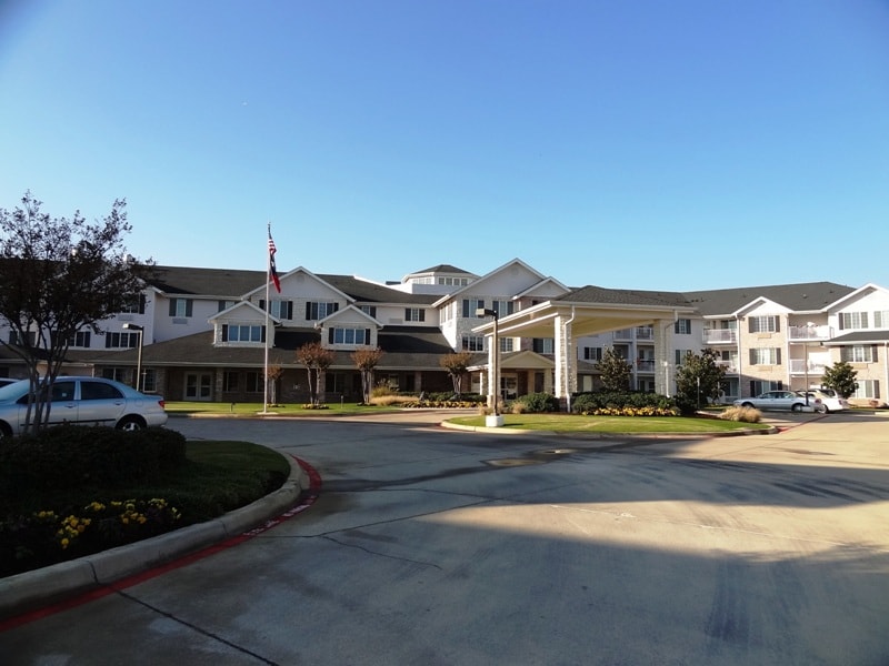 Solstice Senior Living at Grapevine in Grapevine, TX - Building Photo