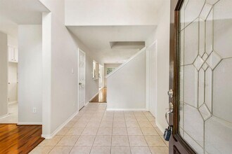 55 N Queenscliff Cir in Spring, TX - Building Photo - Building Photo