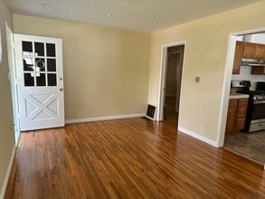 2133 Glyndon Ave in Venice, CA - Building Photo - Building Photo