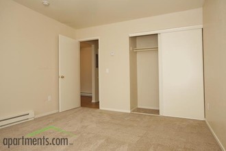 Regency Square Apartments in Fremont, CA - Building Photo - Interior Photo