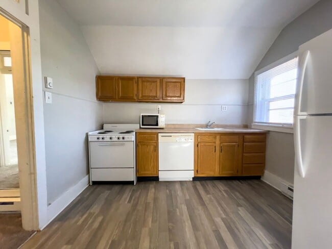 216 N McKinley Ave in Muncie, IN - Foto de edificio - Building Photo