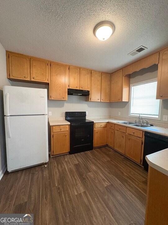 1937 Karen Cir in Milledgeville, GA - Building Photo