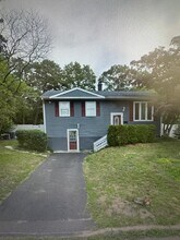 17 Patricia Rd in Patchogue, NY - Building Photo - Building Photo