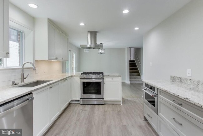 property at 4840 Alton Pl NW