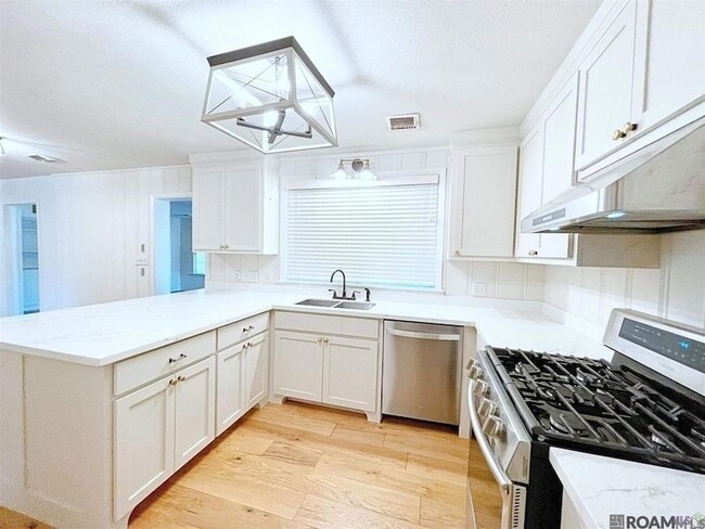 1436 Hearthstone Dr, Unit 2 in Baton Rouge, LA - Building Photo - Building Photo