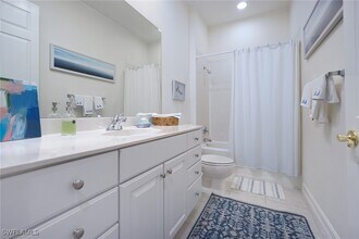 4740 Stratford Ct in Naples, FL - Building Photo - Building Photo