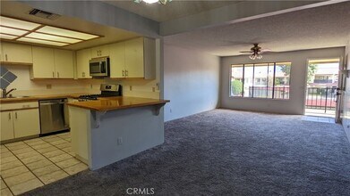 25604 Sharp Dr, Unit O in Hemet, CA - Building Photo - Building Photo