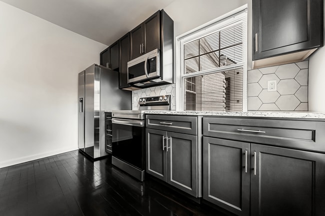 Reserve Overlook in Cleveland Heights, OH - Foto de edificio - Building Photo