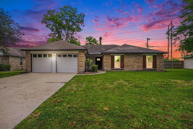 property at 614 Magnolia Bend St