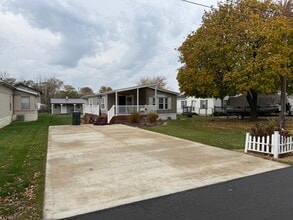 700 S Clyde St in Port Clinton, OH - Foto de edificio - Building Photo