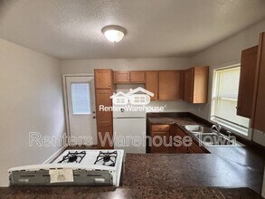 904 Luster Ln in Des Moines, IA - Building Photo - Building Photo