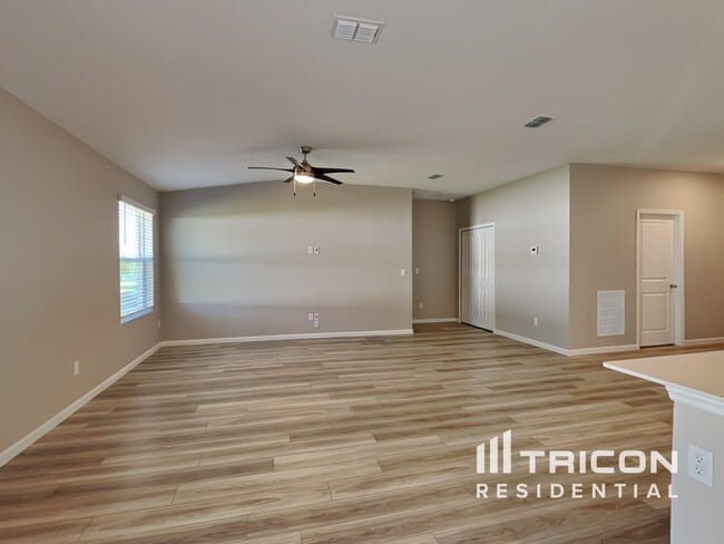 2949 Grand Finale St in Green Cove Springs, FL - Building Photo - Building Photo