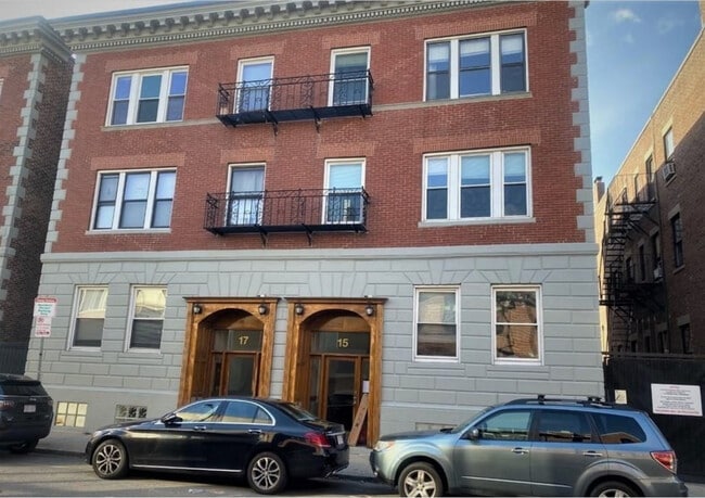 property at 16 Aberdeen St