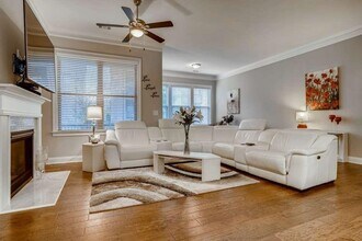 2359 Montford Pl in Smyrna, GA - Foto de edificio - Building Photo