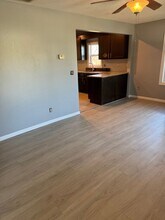 2137 N Oakland Ave in Springfield, MO - Building Photo - Building Photo