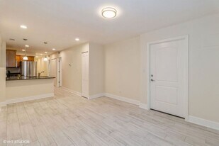 1535 N Campbell Ave in Chicago, IL - Building Photo