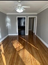 7948 S Drexel Ave in Chicago, IL - Foto de edificio - Building Photo