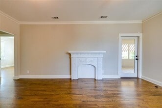 2837 Hemphill St in Fort Worth, TX - Building Photo - Building Photo