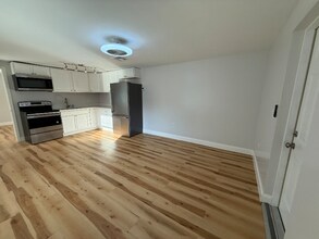 5049 Old Cheney Hwy in Orlando, FL - Foto de edificio - Building Photo