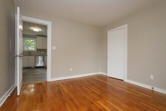 21 Wells Pl in Lynn, MA - Building Photo - Building Photo