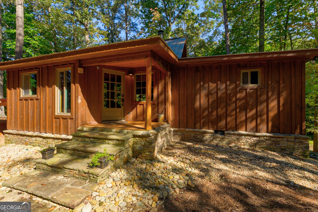 250 Lovell Ln in Tiger, GA - Building Photo