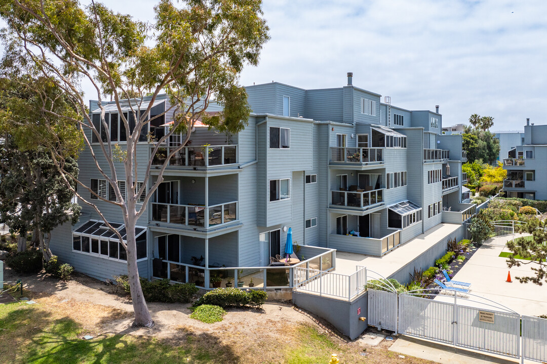 Seascape One in Redondo Beach, CA - Foto de edificio