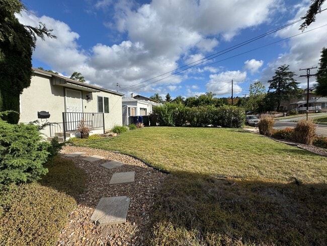 927 Lemon Ave in El Cajon, CA - Building Photo - Building Photo