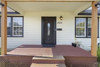 2109 New Jersey St in Baytown, TX - Building Photo - Building Photo