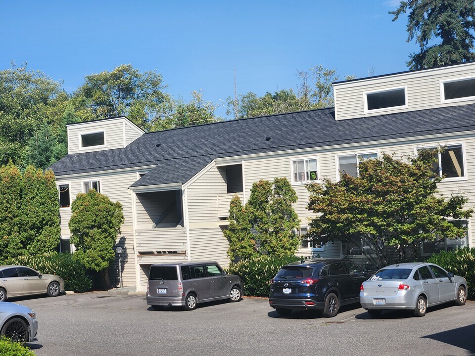 Heather Ridge, 2 Bedrooms, 1 Bathroom Apartments in Bellingham, WA - Foto de edificio