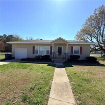 8927 Main St in Godwin, NC - Building Photo