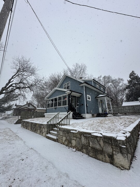 1516 6th Ave in Rockford, IL - Building Photo