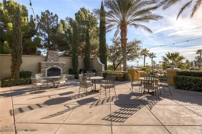 property at 10228 Questa Sera Ct