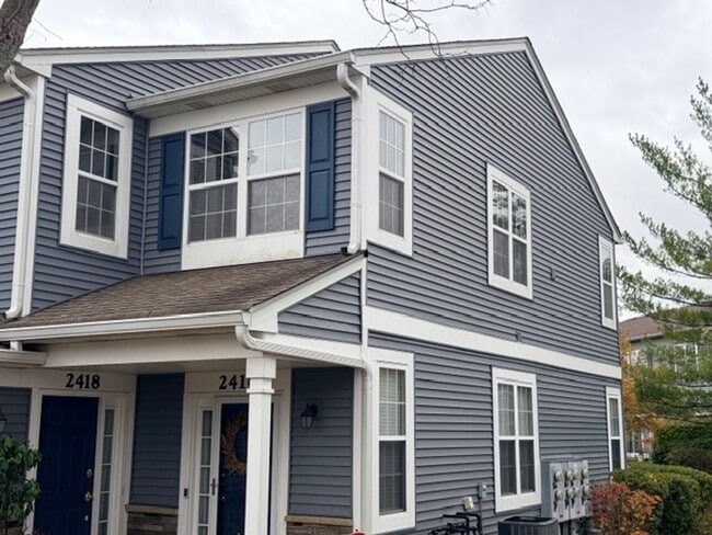 2418 Oneida Ln in Naperville, IL - Building Photo - Building Photo