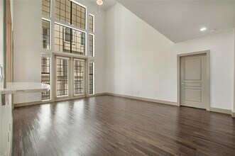 2610 Allen St in Dallas, TX - Foto de edificio - Building Photo