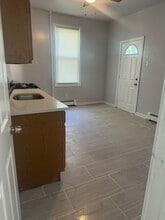 90 Steuben St, Unit 1 One Bedroom in East Orange, NJ - Foto de edificio - Building Photo