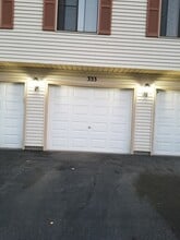 333 Jefferson Ct in Vernon Hills, IL - Building Photo - Building Photo