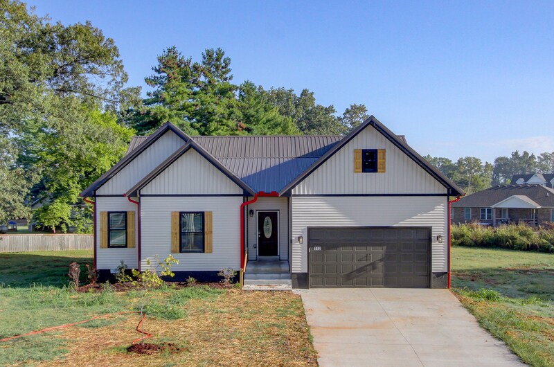112 Ted's Trail in Trenton, KY - Building Photo