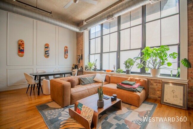 817 W Washington Blvd in Chicago, IL - Building Photo - Building Photo