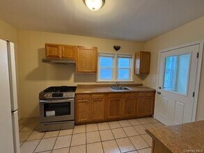 28 Myrtle Ave in Middletown, NY - Building Photo - Building Photo