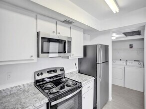 10193 N Military Trl in West Palm Beach, FL - Building Photo - Building Photo