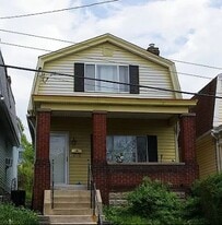 205 Dengler St in Pittsburgh, PA - Building Photo