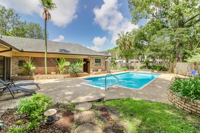 304 Kings Rd in Lafayette, LA - Building Photo - Building Photo