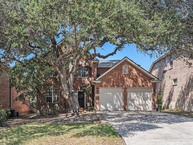 2635 Lakehills